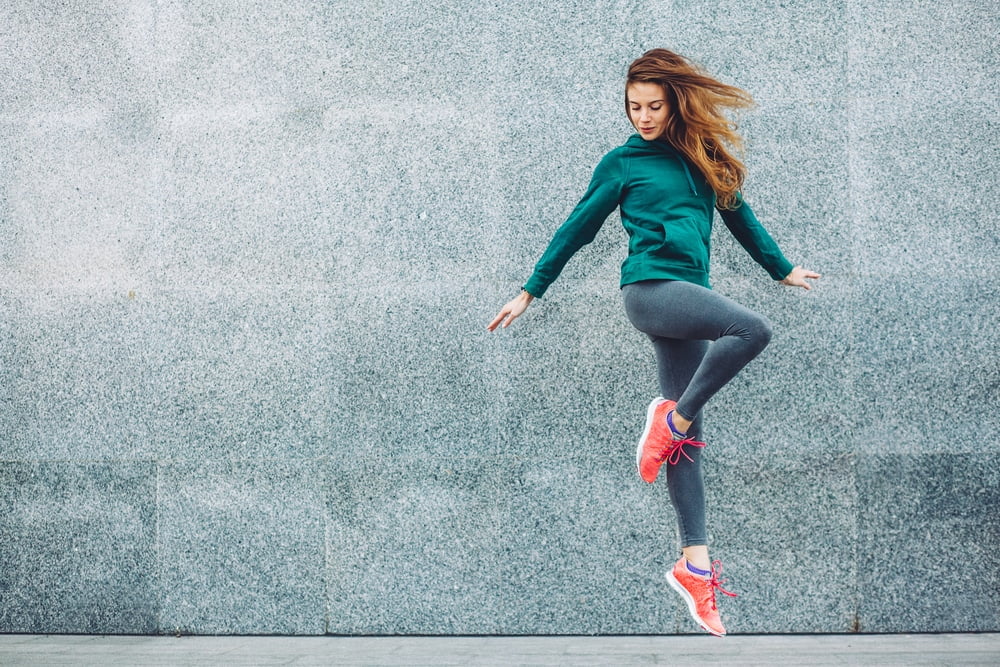 Fitness sport girl,ชุดที่ไม่ควรใส่ในปารีส