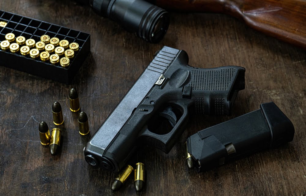 Gun and bullet,ของห้ามนำเข้าแถบยุโรป