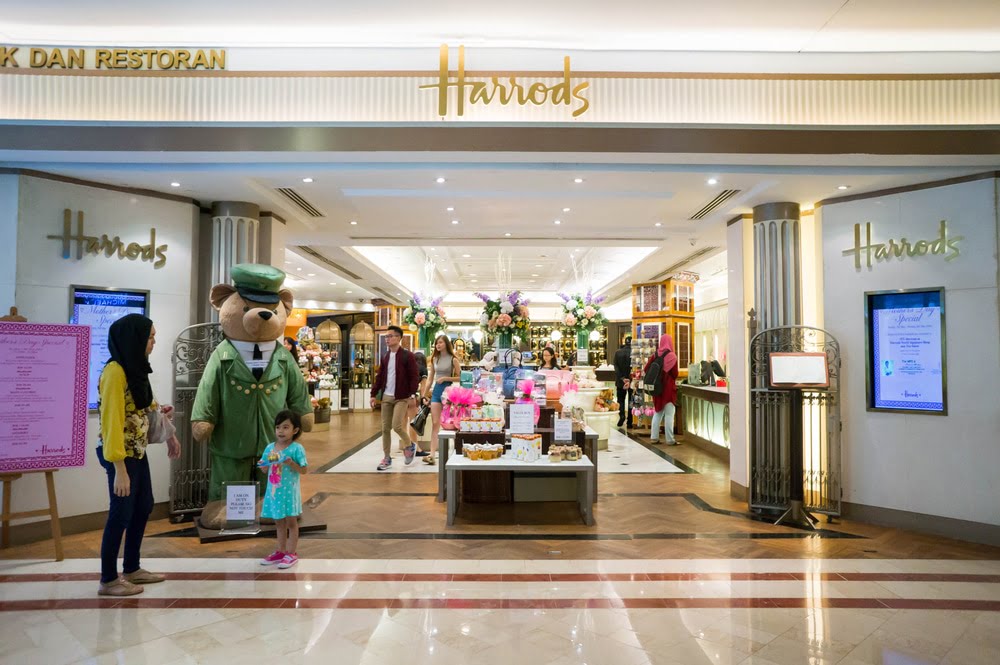 Harrods department store,ของที่ต้องซื้อที่อังกฤษ