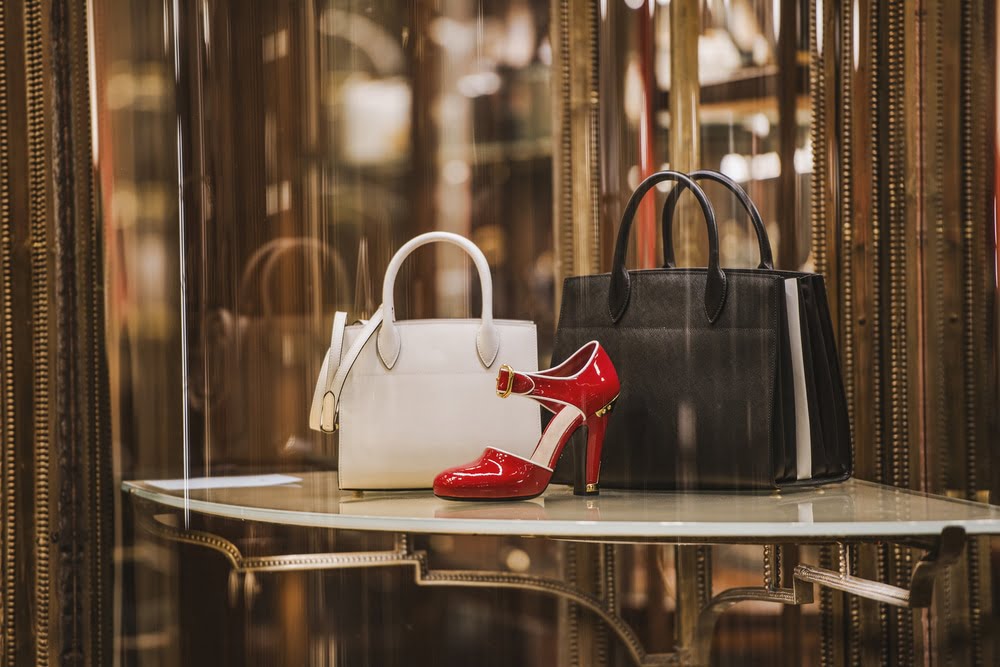 Luxury store appearance,ของห้ามนำเข้าแถบยุโรป