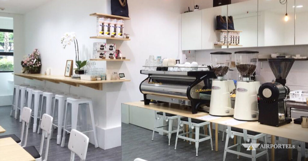 Size S Coffee & Bakery