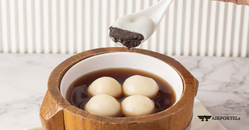 Black Sesame House by SWC