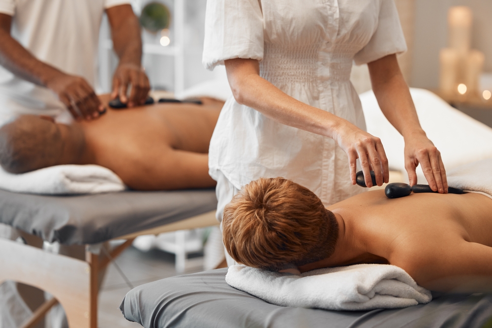 Hot,Stone,Massage,,Black,Couple,And,Relax,Spa,In,Skincare