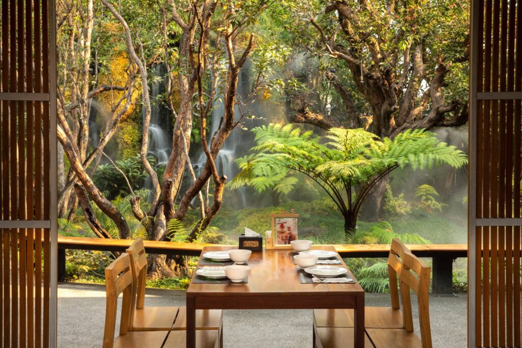 Chom Cafe and Restaurant Chiangmai