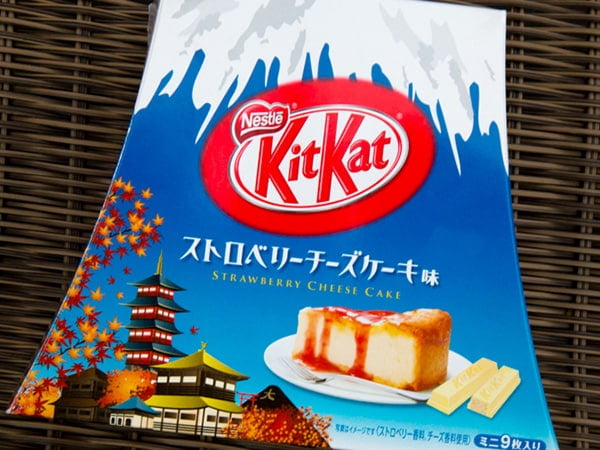 Mt. Fuji Strawberry Cheesecake KitKat,ขนมรสแปลก